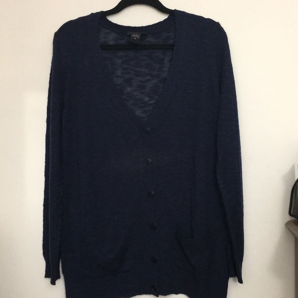 NWOT knit navy blue cardigan